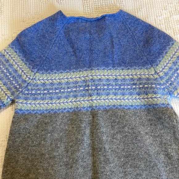 Skyr Scandinavian child’s sweater - Picture 4 of 4